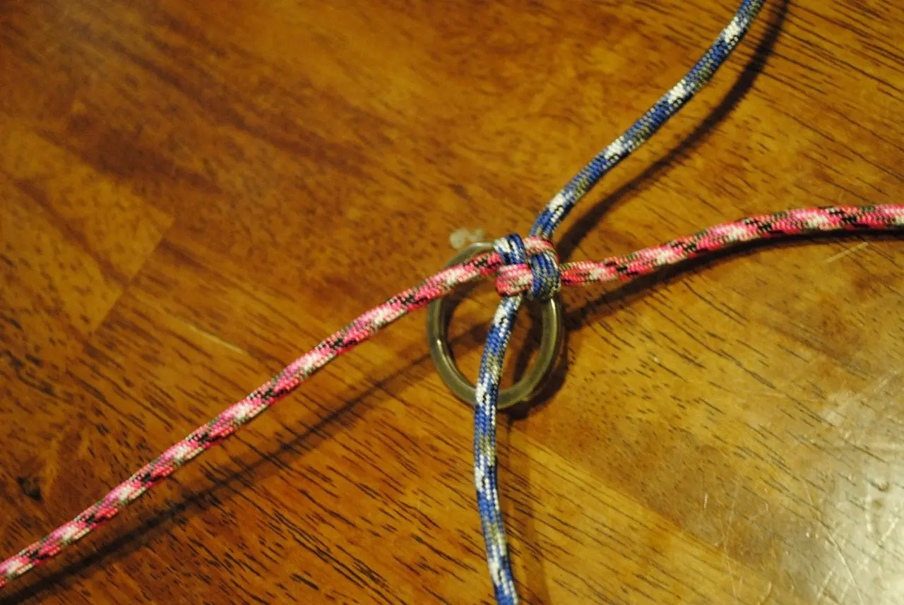 simple-paracord-keychain-5